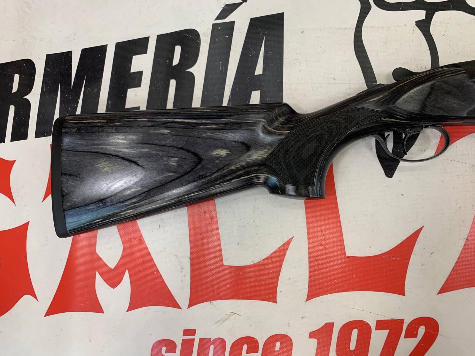 ESCOPETA BERETTA 688 BLACK TRAP REESTRENO