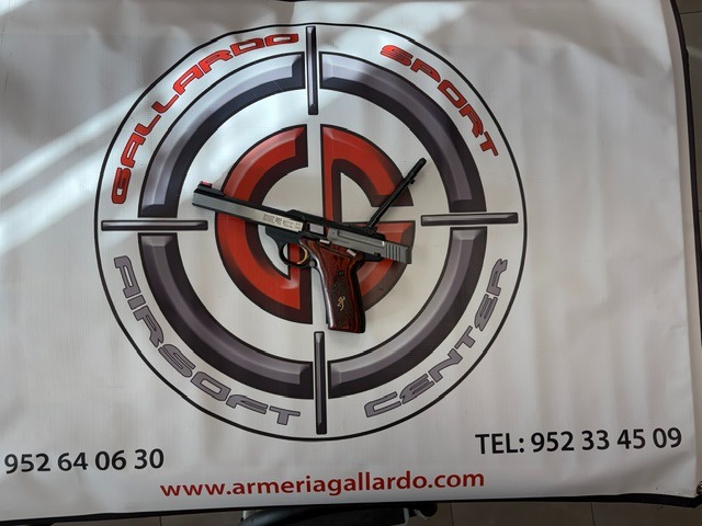 PISTOLA BROWNING BUCK MARK CALIBRE 22 LR